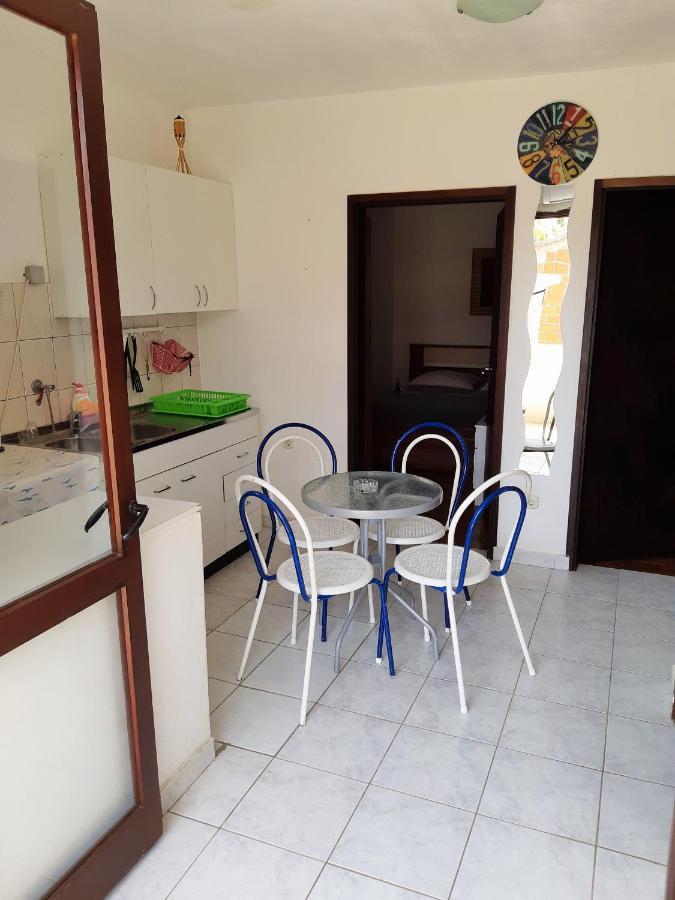 Dalmatino Apartmani Vir Exterior foto